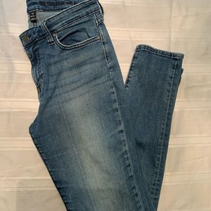 Gap premium mid rise skinny jeans 10
